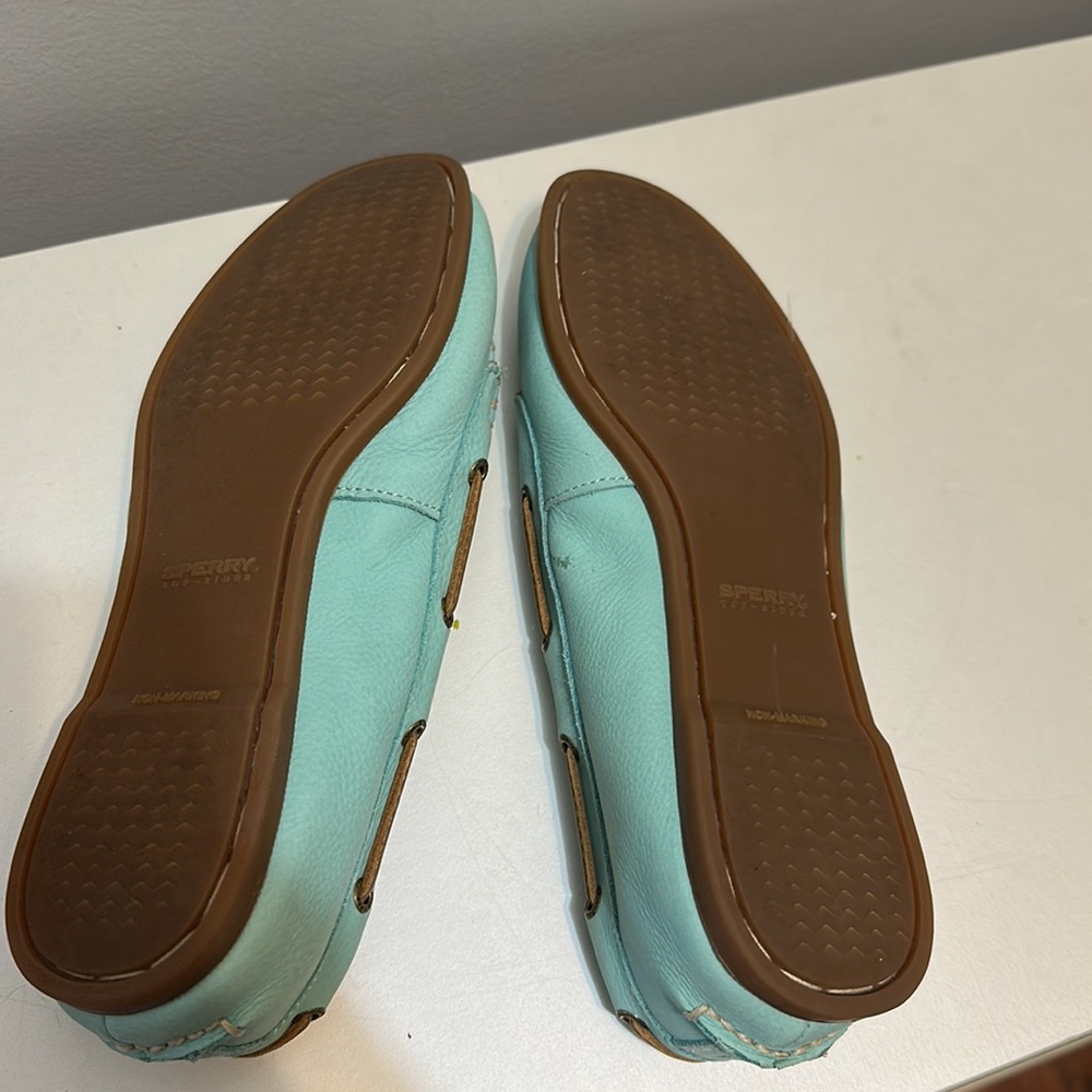 Sperry - Picture 3 of 4